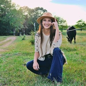 Meet your Posher, Ashton